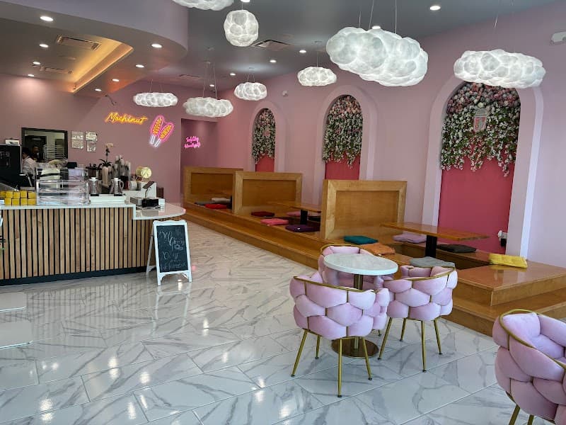 Trendy Teahouse