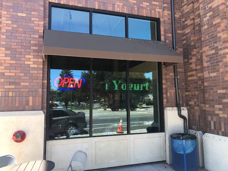 LOL Yogurt