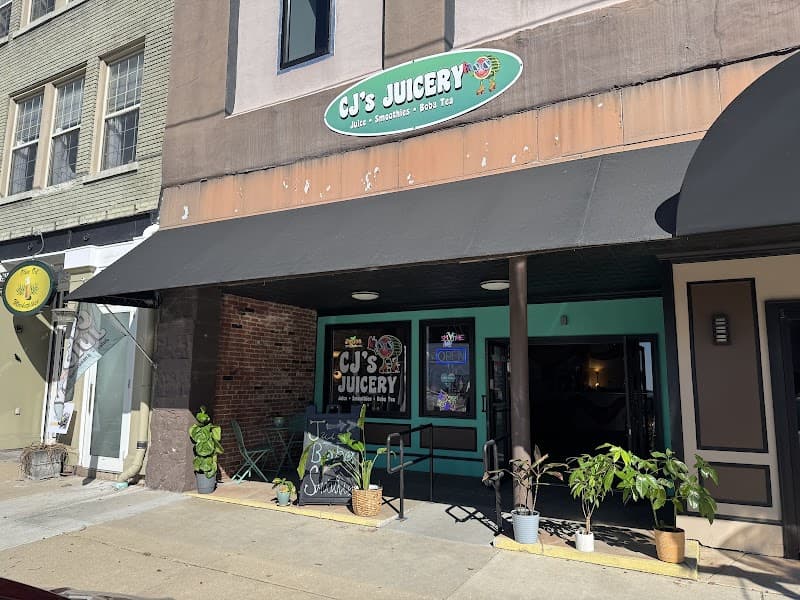 CJ's Juicery/Smoothies/Boba