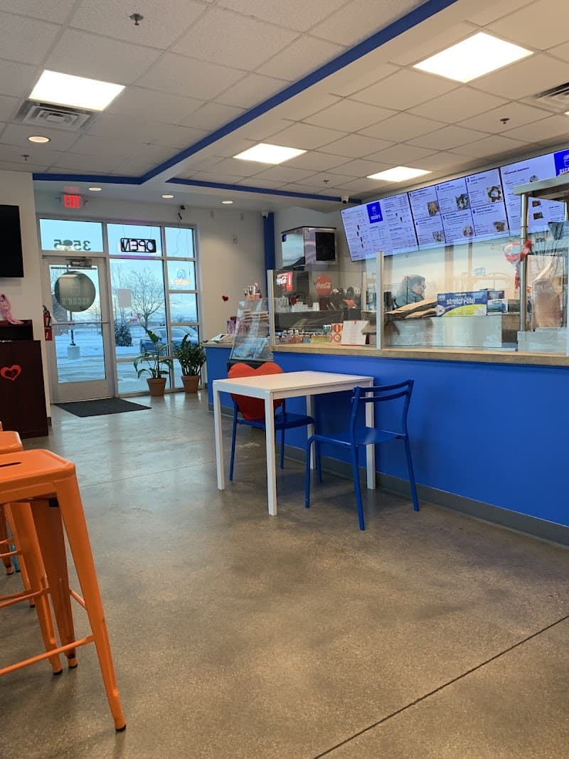 Oscar's Gyros & Boba - Loveland