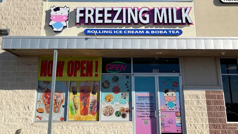 Freezing Milk Rolling Ice Cream & Boba Tea