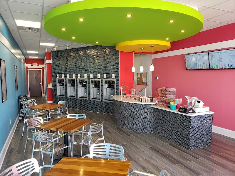 Everest Frozen Custard & Bubble Tea Morris