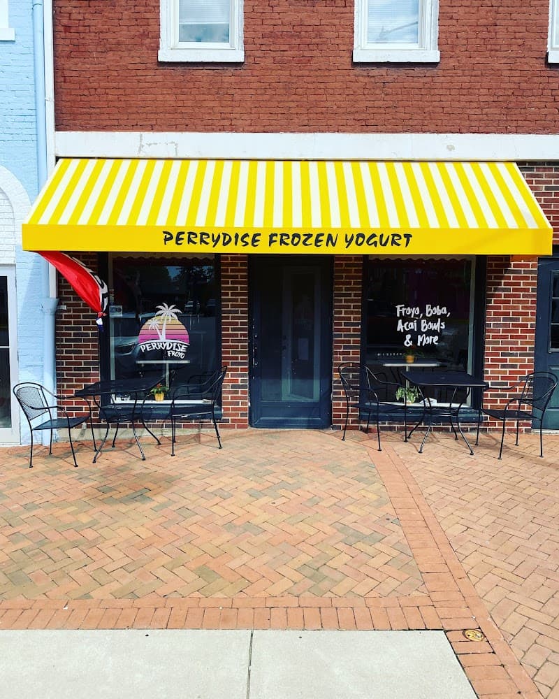Perrydise Frozen Yogurt