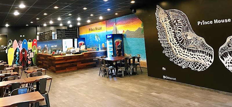 Prince House Poke: Poke/ Açaí / Pitaya Bowl / Smoothies / Boba Tea / Milkshakes / Ice Cream / Salad / Frozen Drinks