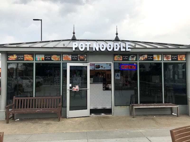 Pop pot noodle & tea cafe