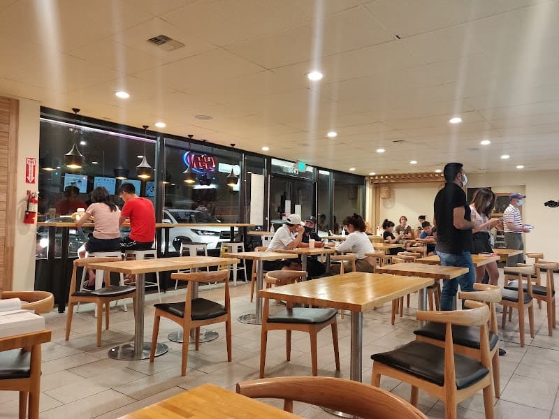 Timeless Tea Dessert Cafe 茶千岁(UW)