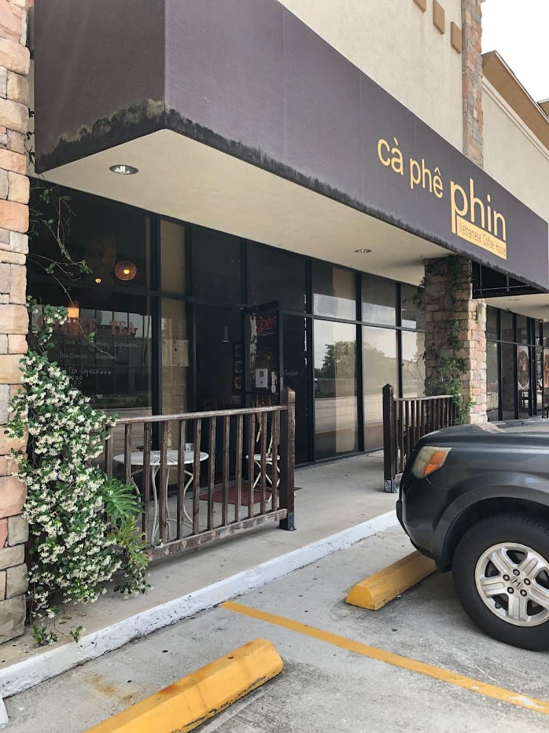 Ca phe Phin - Vietnamese coffee & tea, bubble tea house, bakery.