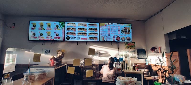 M&K Bakery & Deli