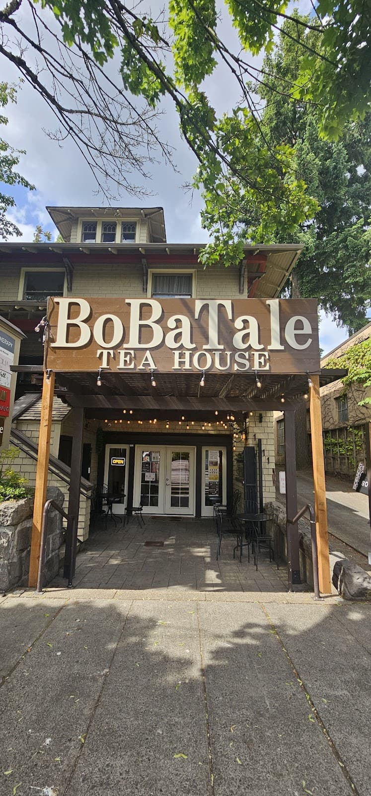 BOBACAT TEA HOUSE NE Broadway