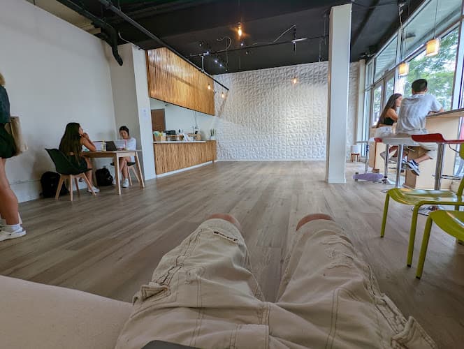 WUHU TEA & DELI