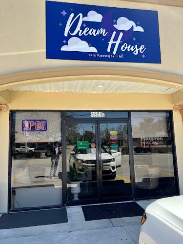 Dream House Cafe