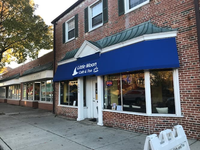 Little Moon Cafe