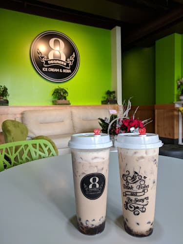 8 Degrees Cafe & Boba