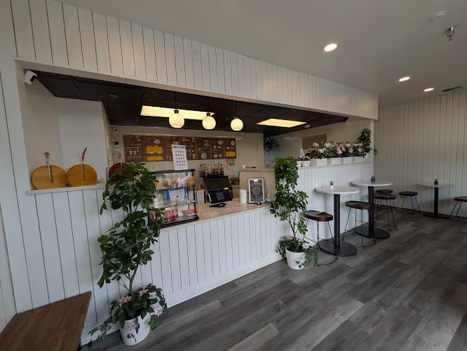 Taste & Tell Lounge