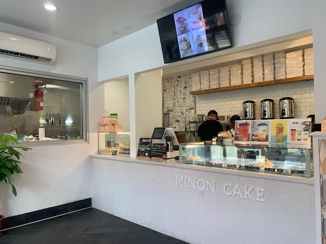 Minon Cake