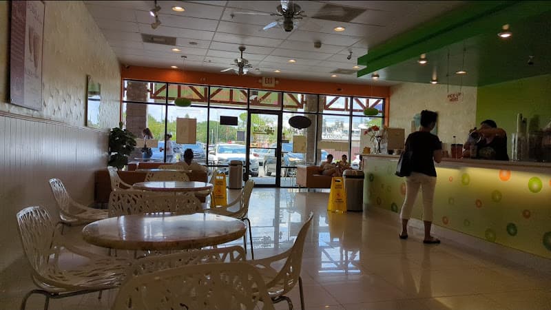 Green Island Frozen Yogurt & Tea bar